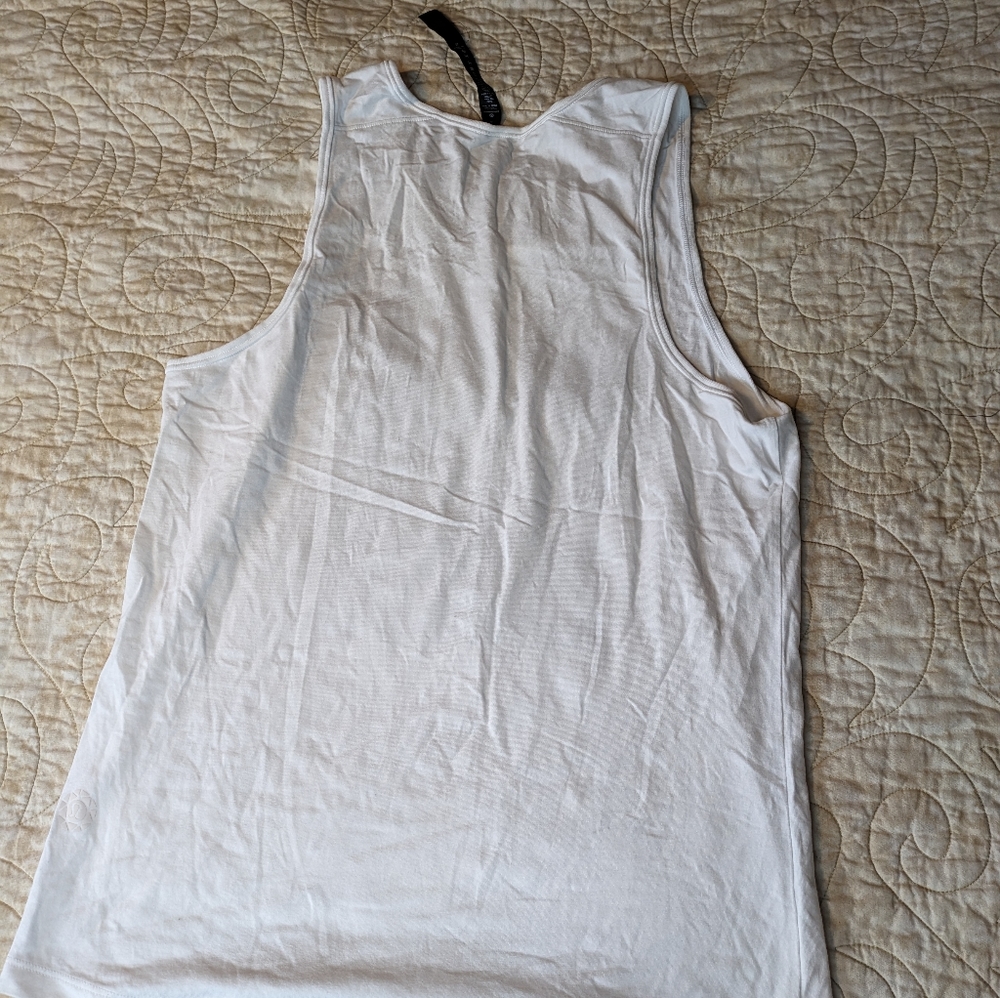 Lululemon Five Year Basic Tank Size Small Seawhee… - image 3